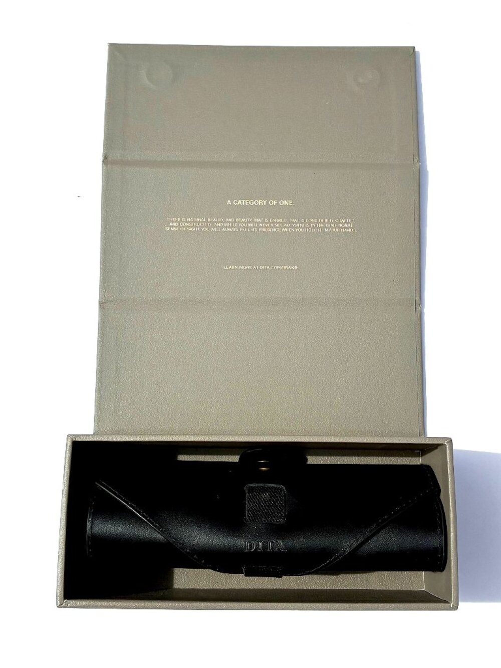 Luxury Eyewear DITA Superflight DTS133-61-01 Designer Frames Black Gold Case Box - Picture 13 of 13